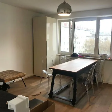 2-zimmer Zentrum Haidhausen / Isarnahe Apartment Munich